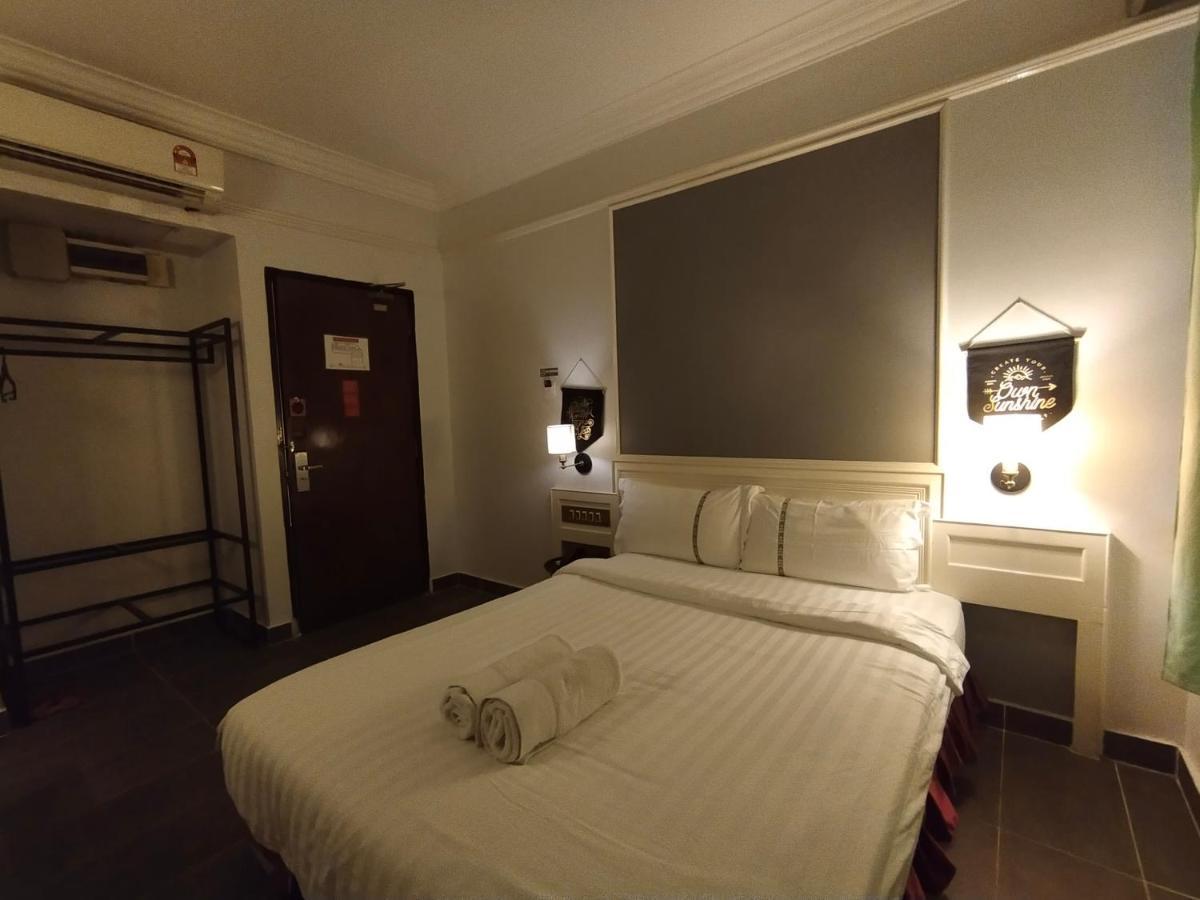 Hotel Deleeton Kota Kinabalu Zewnętrze zdjęcie