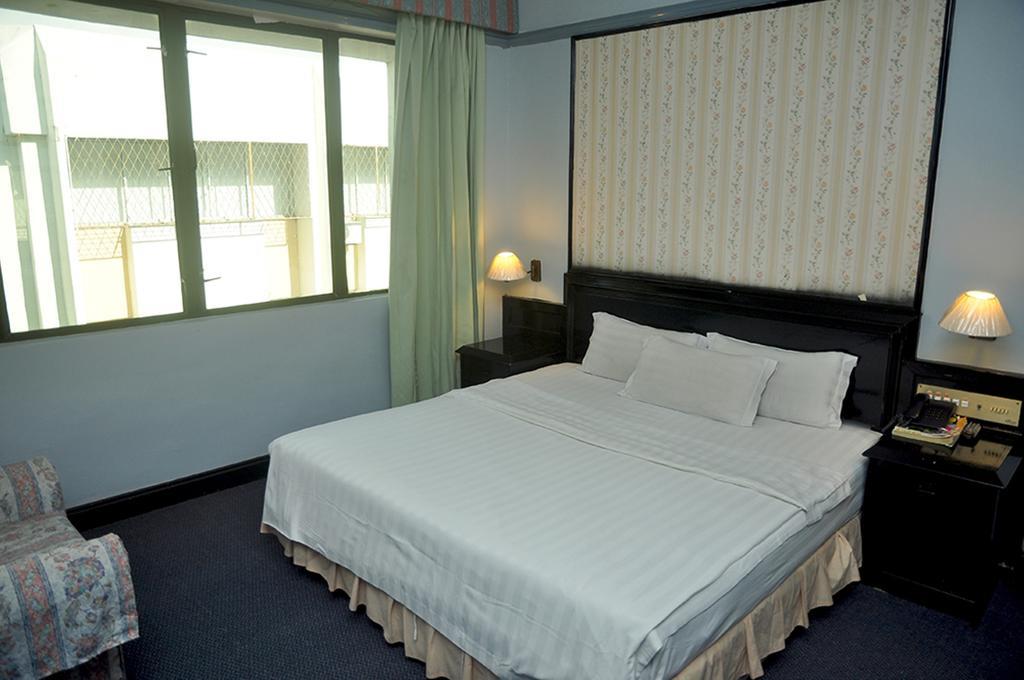Hotel Deleeton Kota Kinabalu Zewnętrze zdjęcie