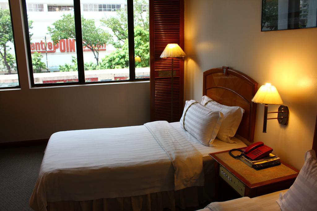 Hotel Deleeton Kota Kinabalu Pokój zdjęcie