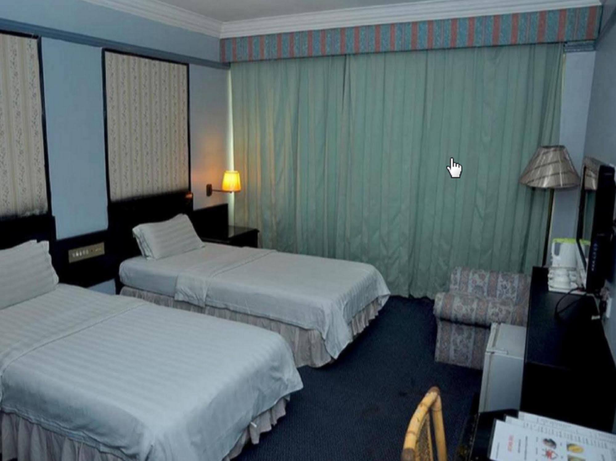 Hotel Deleeton Kota Kinabalu Zewnętrze zdjęcie