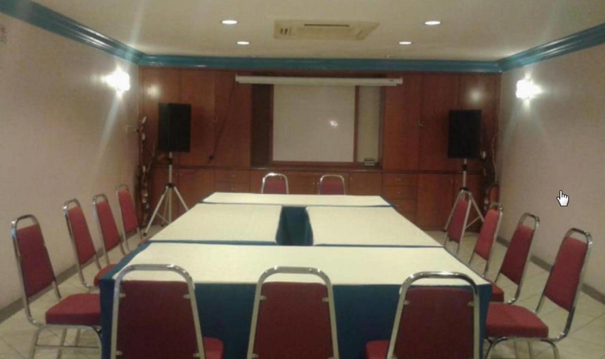 Hotel Deleeton Kota Kinabalu Zewnętrze zdjęcie