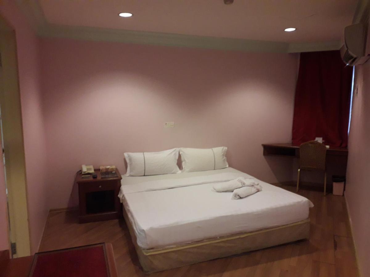 Hotel Deleeton Kota Kinabalu Zewnętrze zdjęcie
