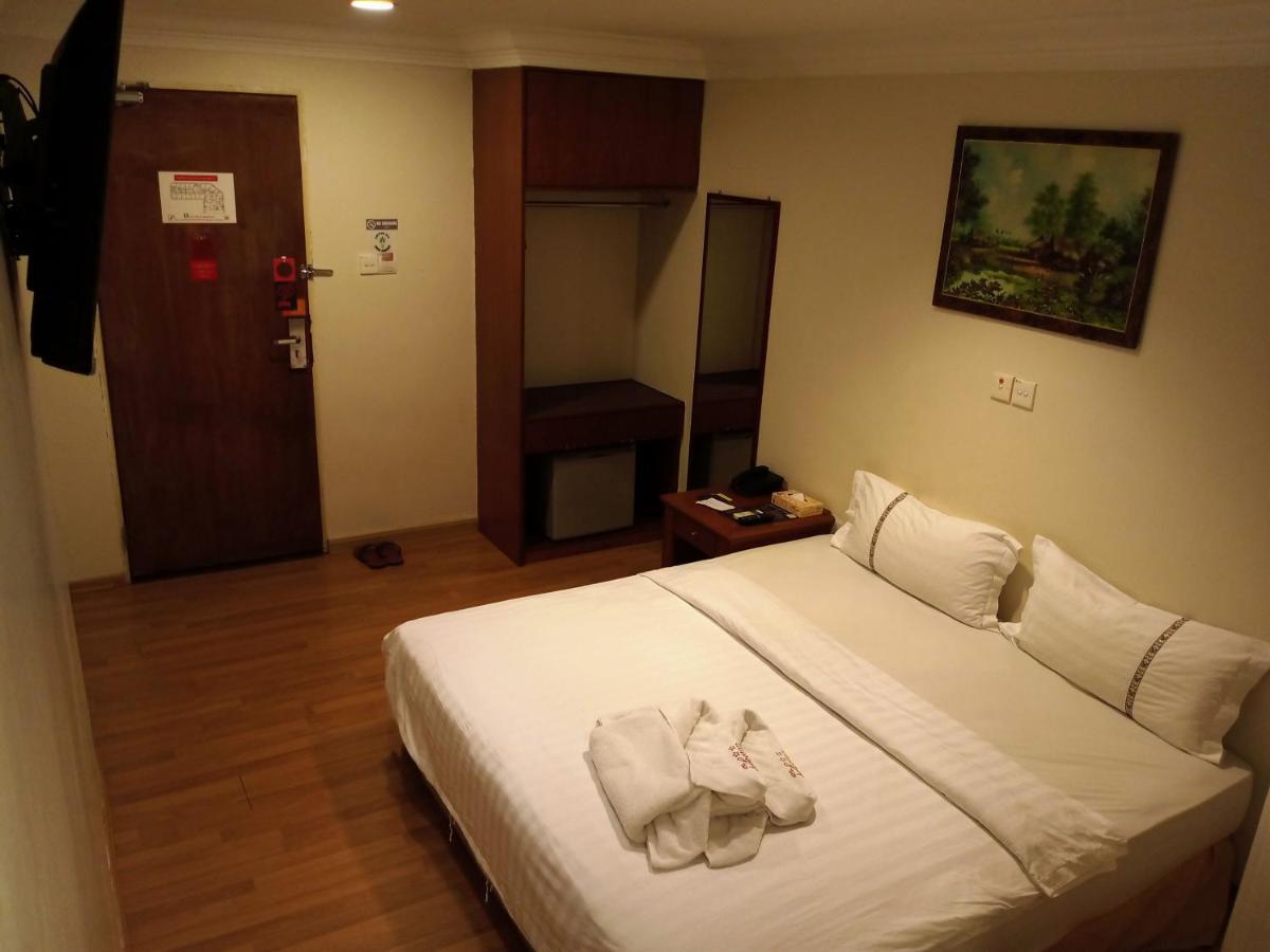 Hotel Deleeton Kota Kinabalu Zewnętrze zdjęcie